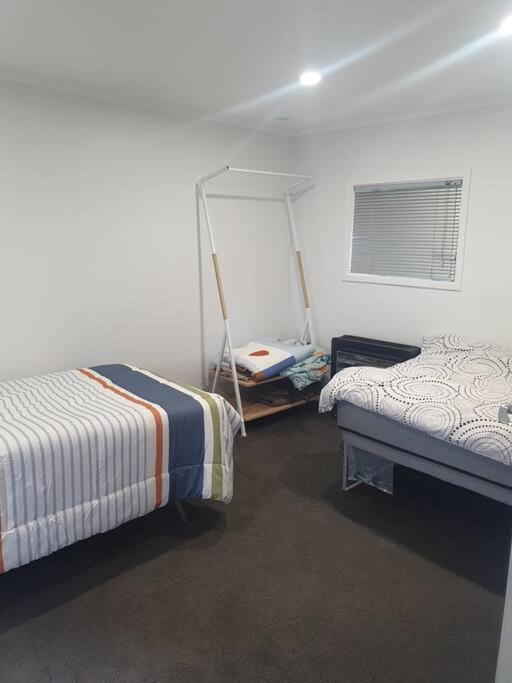 Little Nest In Ngaio Apartment Уелингтън Екстериор снимка