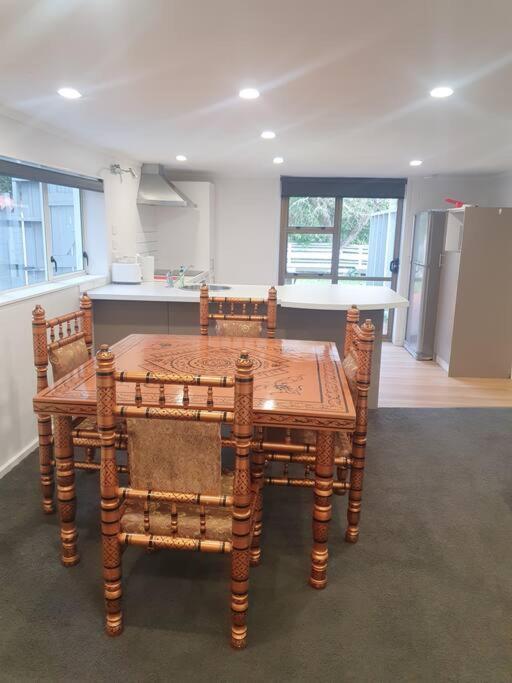 Little Nest In Ngaio Apartment Уелингтън Екстериор снимка